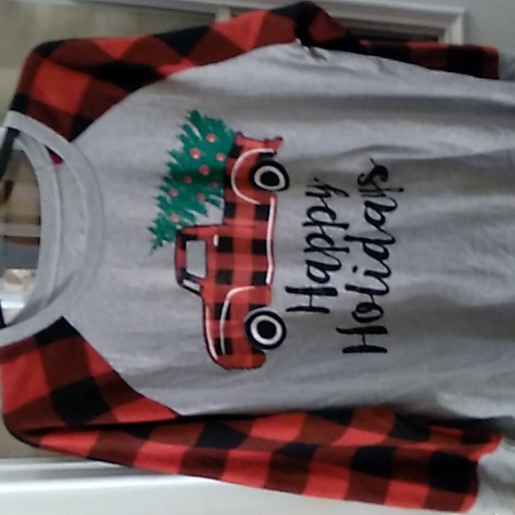 Happy Holidays PJ Top. NWOT 2X - Picture 8 of 8